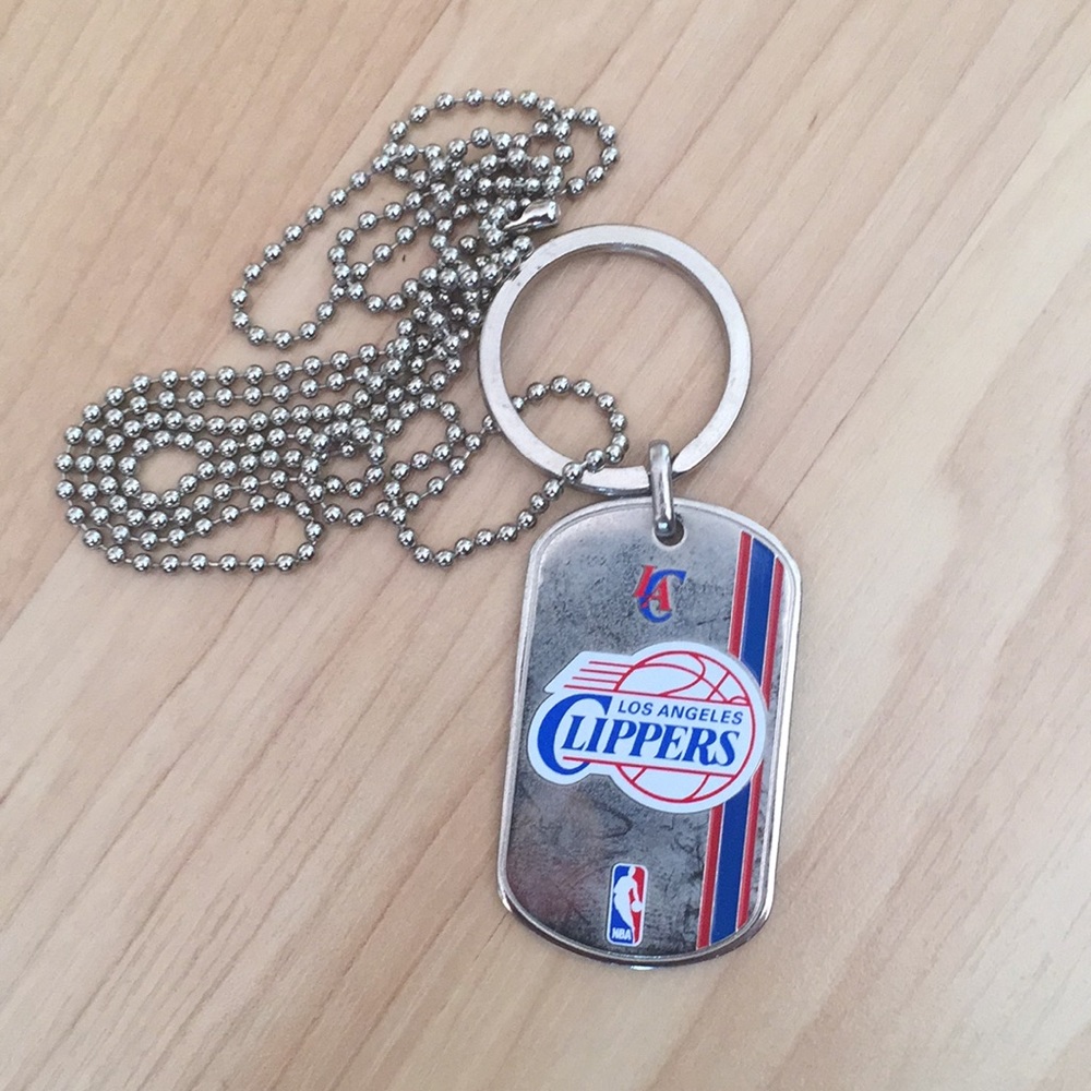 Los Angeles Clippers silver logo necklace